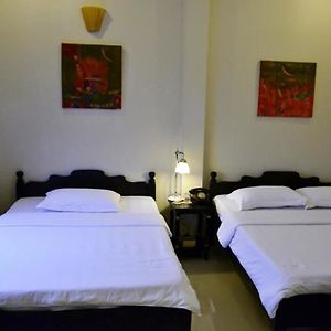 Hue Nino Hotel